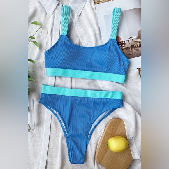 Color Block Scoop Neck Bikini Set - Picture 10 of 12